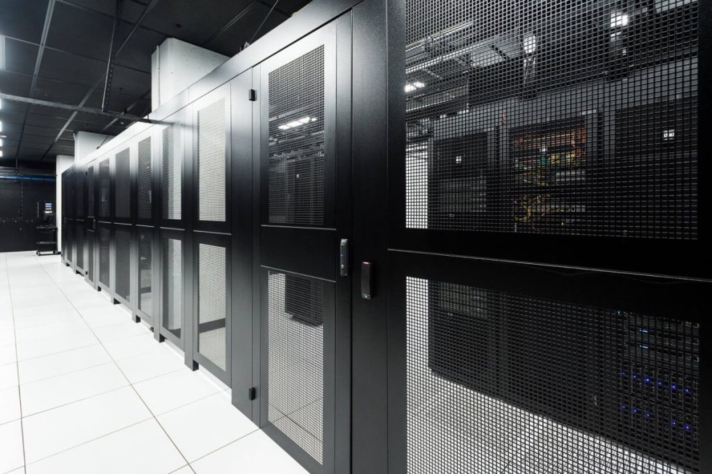 Sự khác biệt giữa Colocation và Trung tâm dữ liệu